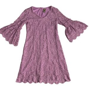 Taylor Lavender Lace Bell Sleeves V-Neck A-Line Dress Size 2‎